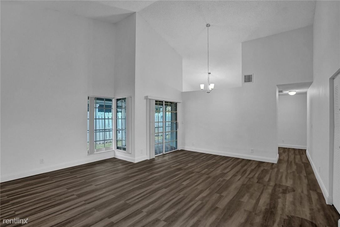 Primary Photo - 3 br, 2 bath House - 1180 SW 108th Ter