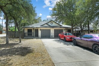 Building Photo - 3407 Blumie St