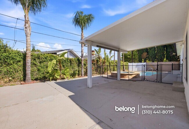 Foto del edificio - 7947 Atoll Ave