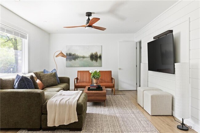 Foto del edificio - 2086 Harold Ave SE