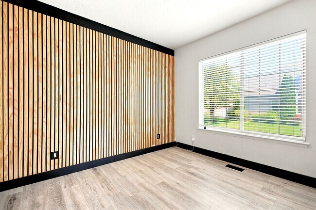 Building Photo - Beautiful Townhome in American Fork!