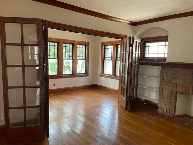 Building Photo - 3191 W 112th St