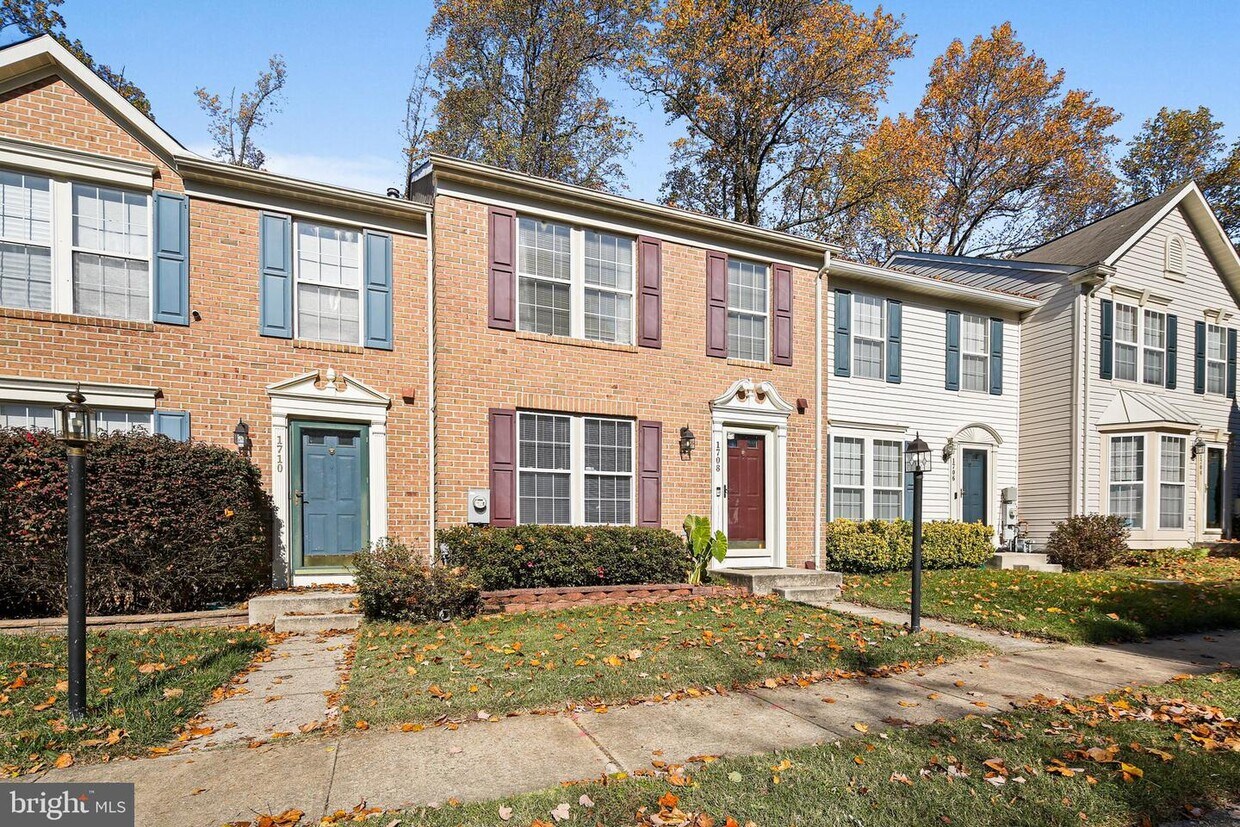 Primary Photo - 1708 Barnwood Ct