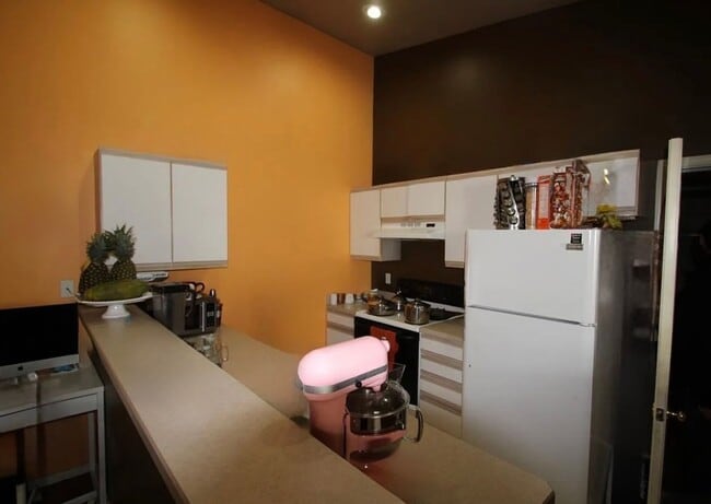 Foto del edificio - 928 NE Hidden Valley Dr