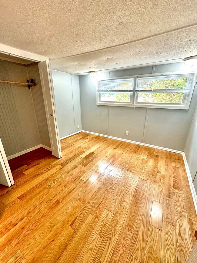 Foto del edificio - 2 Bedroom, 1.5 Bath Singlewide Home Located in Hampstead