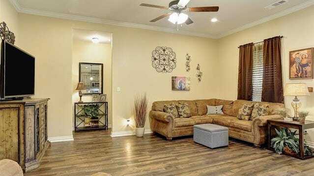 Foto del edificio - 102 Prairie Grass Dr