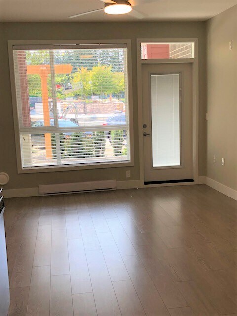 Photo du bâtiment - 45513-45513 Market Way