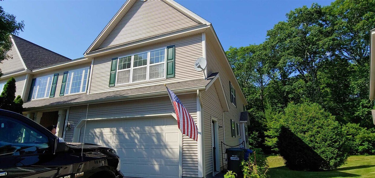 72 Partridge Dr, Essex, VT 05452 Townhouse for Rent in Essex, VT