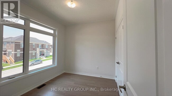 Building Photo - 2981 Seagrass St