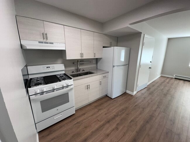 Kitchen - 265 Nordic Rd