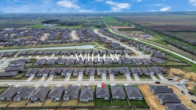 Foto del edificio - Spacious 4-Bedroom Home in a GREAT Community!