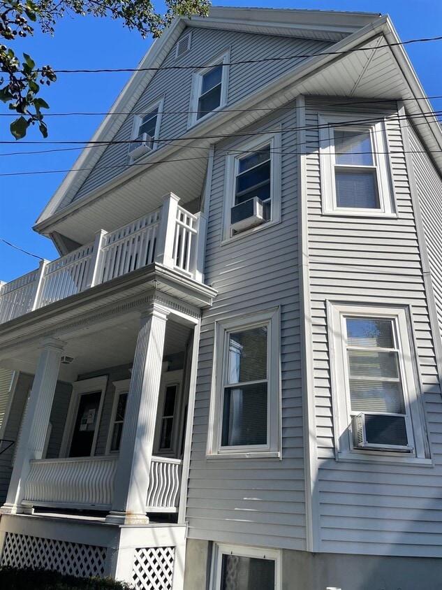 Primary Photo - 105 Bromfield Rd