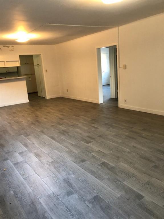 Building Photo - 916 Adele St