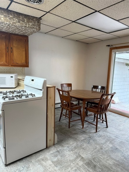 Building Photo - 18 Esther Ave