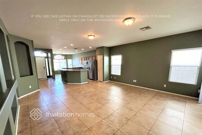 Building Photo - 14611 W Acapulco Ln