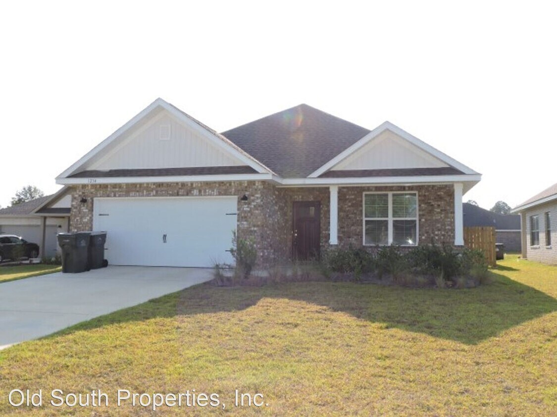 3 br, 2.5 bath House 1234 Fenwick Ct. House Rental in Cantonment