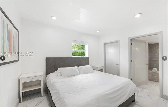 Foto del edificio - 3621 SW 35th St