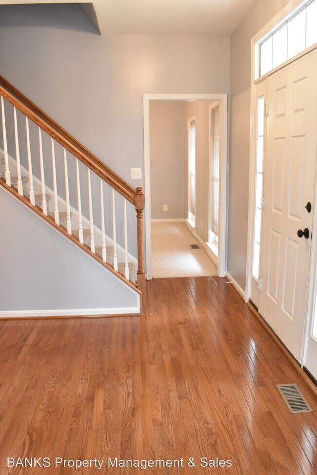 Building Photo - 4 br, 2.5 bath House - 8 Cavalry Ridge Road