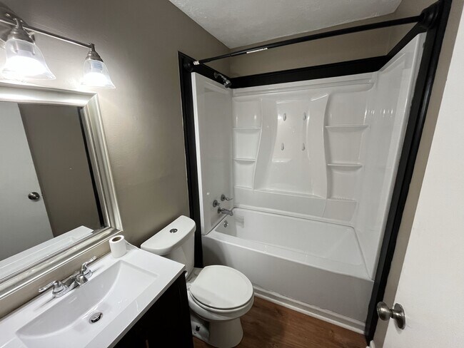 Foto del edificio - 240 Park Rd SW