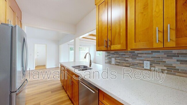 Building Photo - 894 Ninini Way