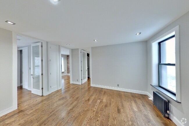 Building Photo - 334 E 100th St
