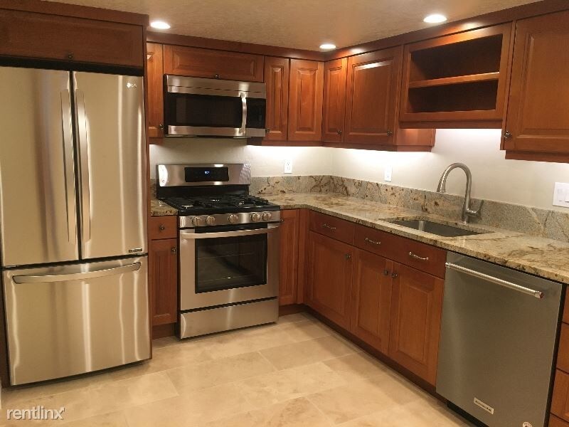 Foto principal - 8015 S Royal Ln