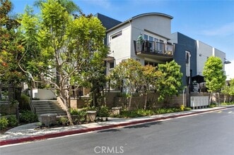 Building Photo - 5512 W 149th Pl
