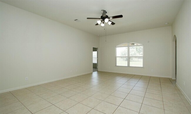 Building Photo - 20559 Iron Seat Dr