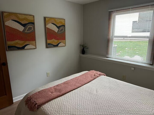 Foto del edificio - 131 Newberry Ave