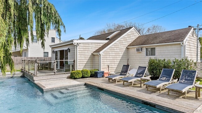 Building Photo - 8 Elder Ave