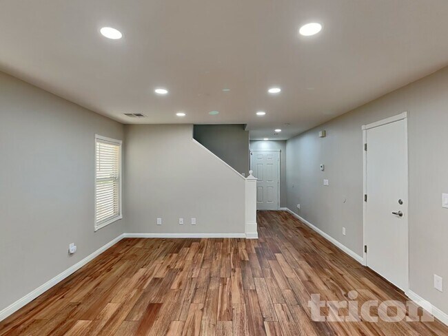 Foto del edificio - 102 Health Aster Ct