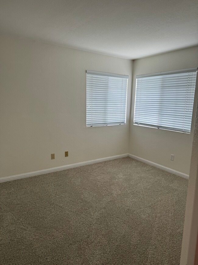 dormitorio delantero - 4184 Breezy Glen Dr