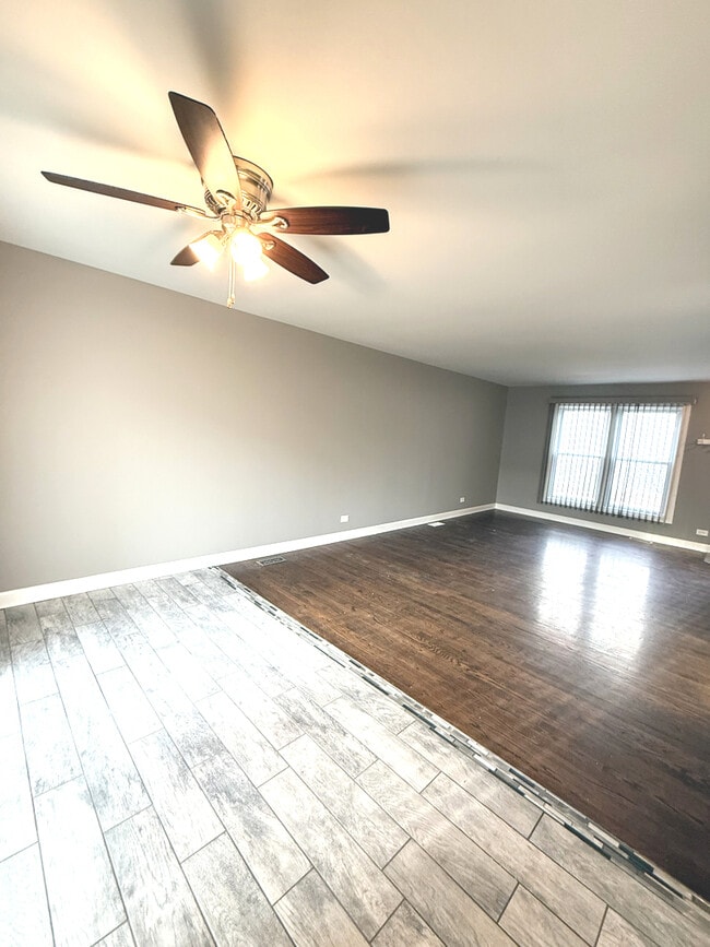 Building Photo - 7745 W Harbor Ct