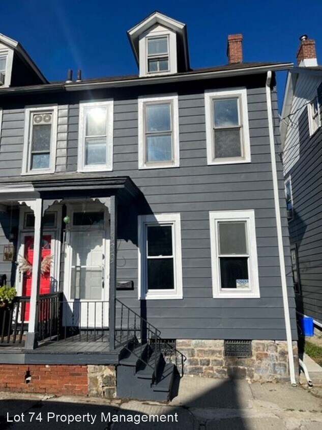 Primary Photo - 3 br, 1 bath House - 539 4th Ave