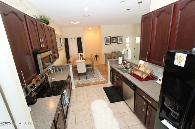 Foto del edificio - 13851 Herons Landing Way