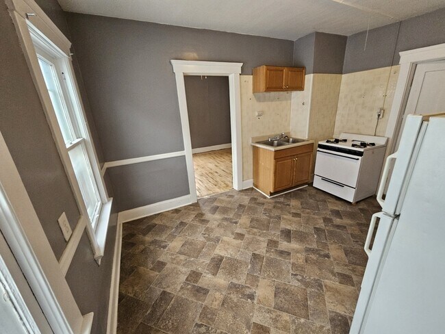 Foto del edificio - 2059 W 105th St