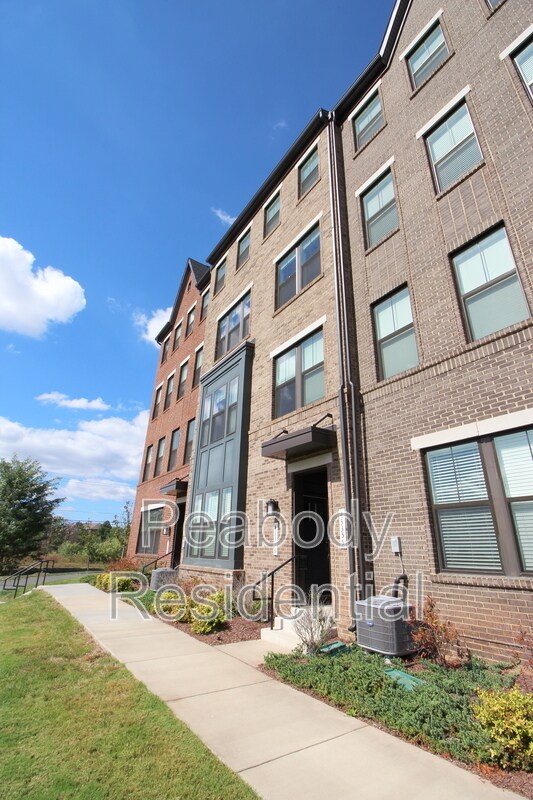 Building Photo - 43355 Radford Divide Ter