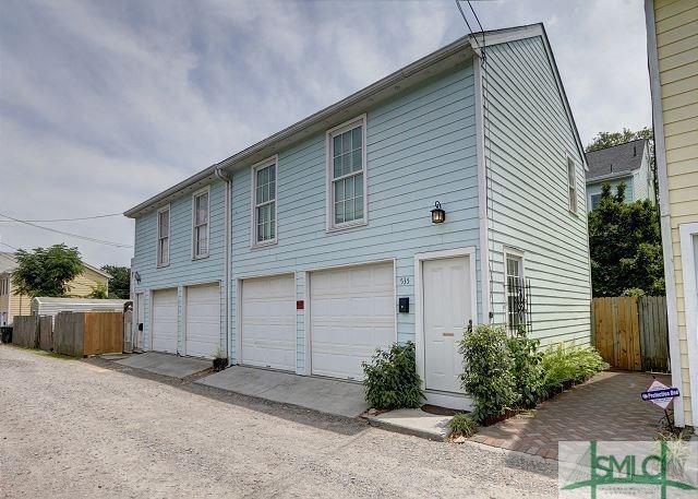Building Photo - 535 E Liberty Ln