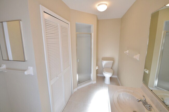 Foto del edificio - 2121 SW 44th St
