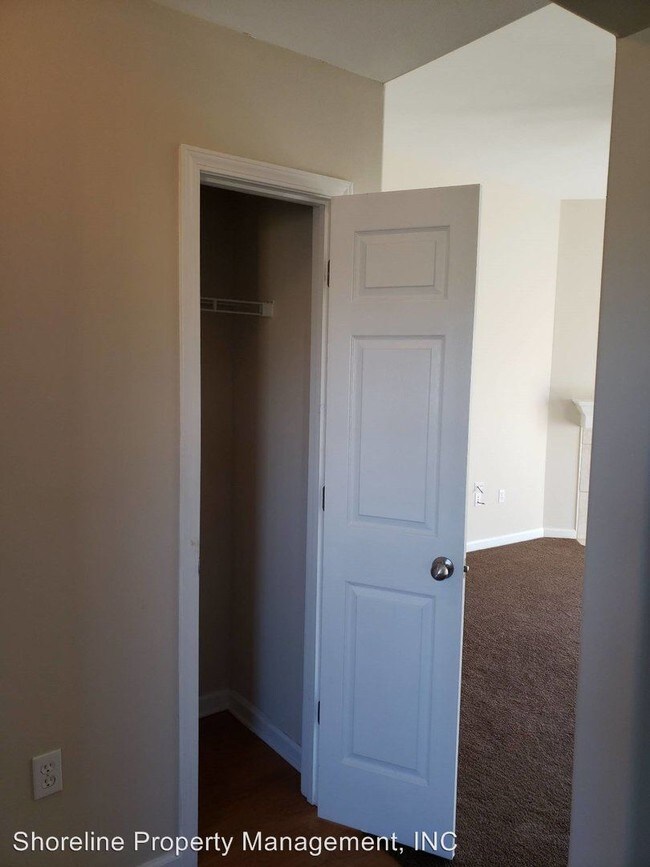 Building Photo - 3 br, 2 bath House - 2116 Irma Circle