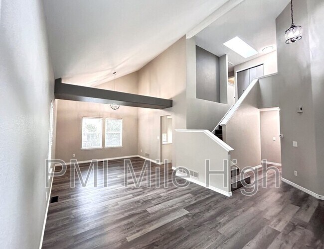 Building Photo - 9645 Kendall Ct