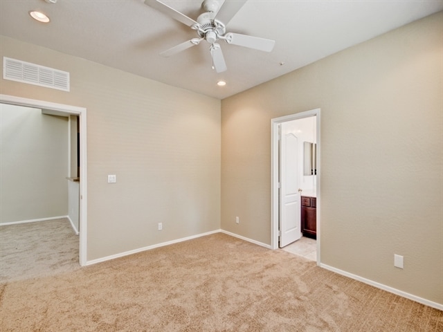 Building Photo - 8940 W Olive Ave