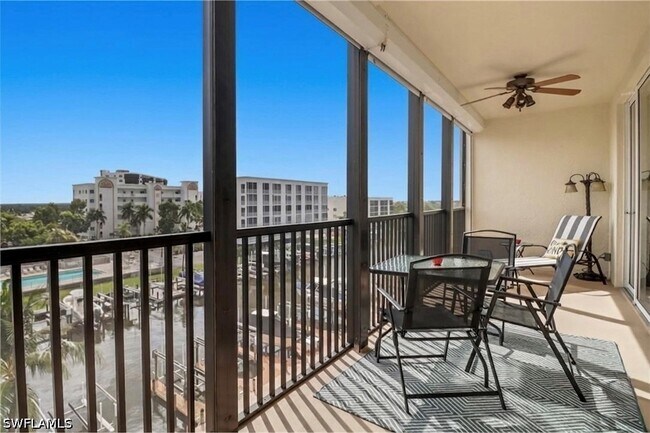 Foto del edificio - 4421 Bay Beach Ln
