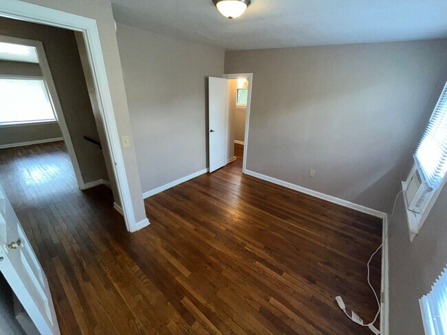 Foto del edificio - 617 Evergreen St