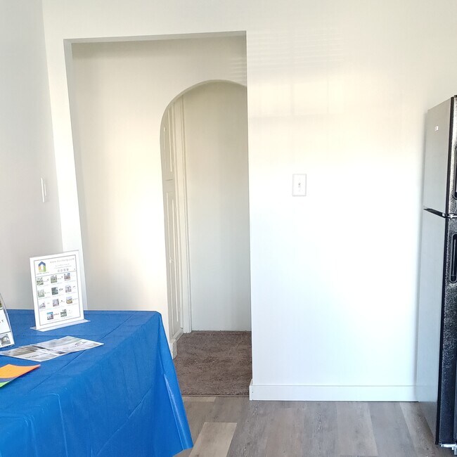 Foto del edificio - 817 N 8th St