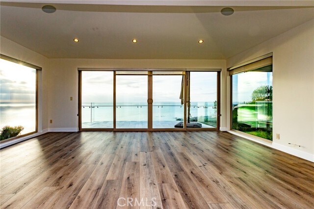 Building Photo - 805 Katella St