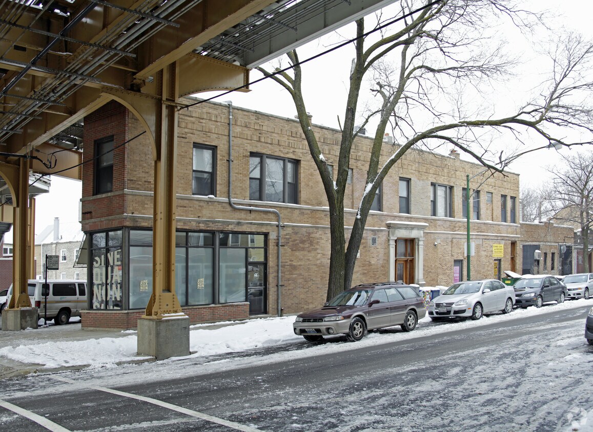 Foto principal - 3417 N Lincoln Ave