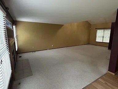 Foto del edificio - 8629 Fernbrook Dr