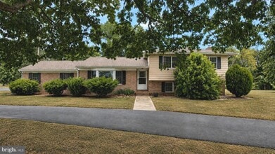 Building Photo - 8936 Goldsborough Neck Rd
