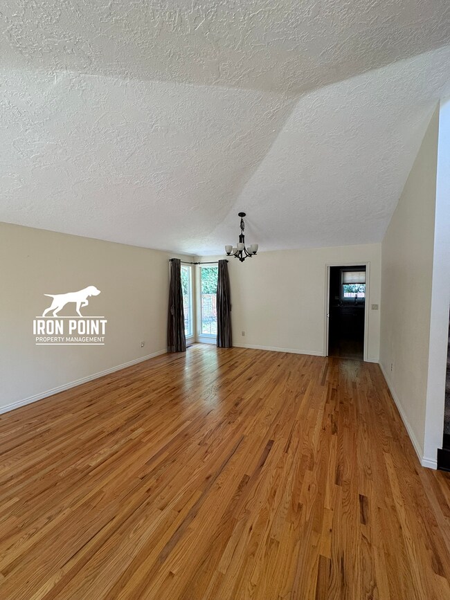 Foto del edificio - 4 bedroom home in East Boise, close to Bar...